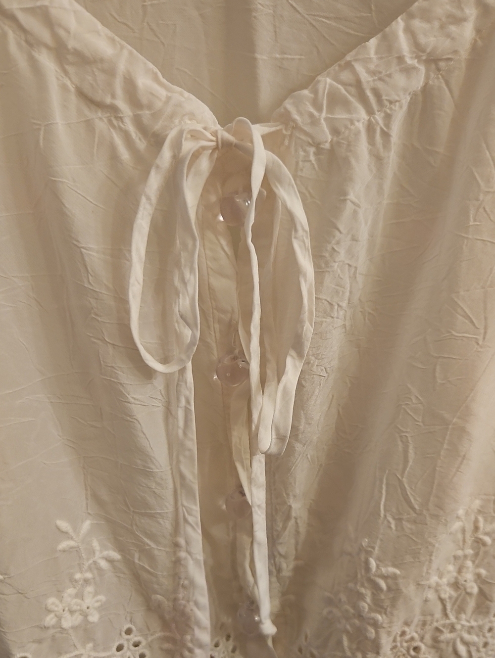 Johnny Was White Eyelet Embroidered Button Front Cropped Blouse, Tie Neck, L - Picture 6 of 11